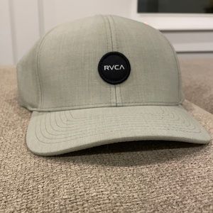 RVCA shane flexfit s-m hat